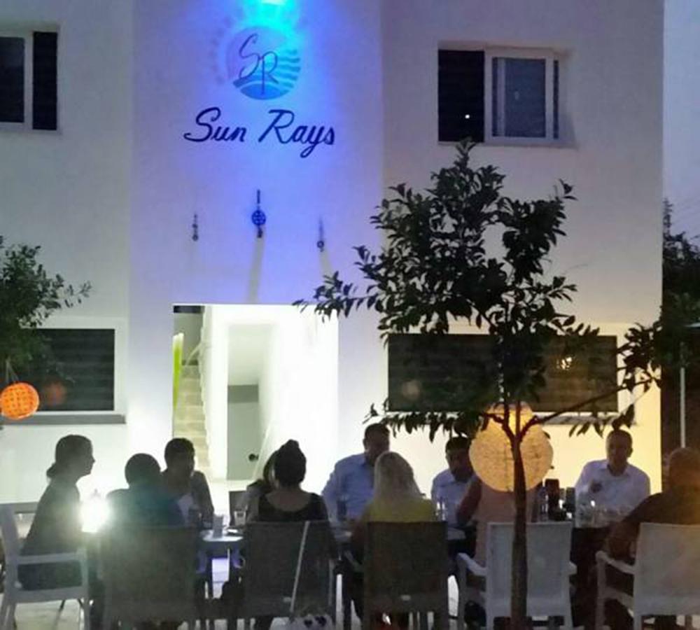 Sun Rays Hostel Kazaphani Екстериор снимка