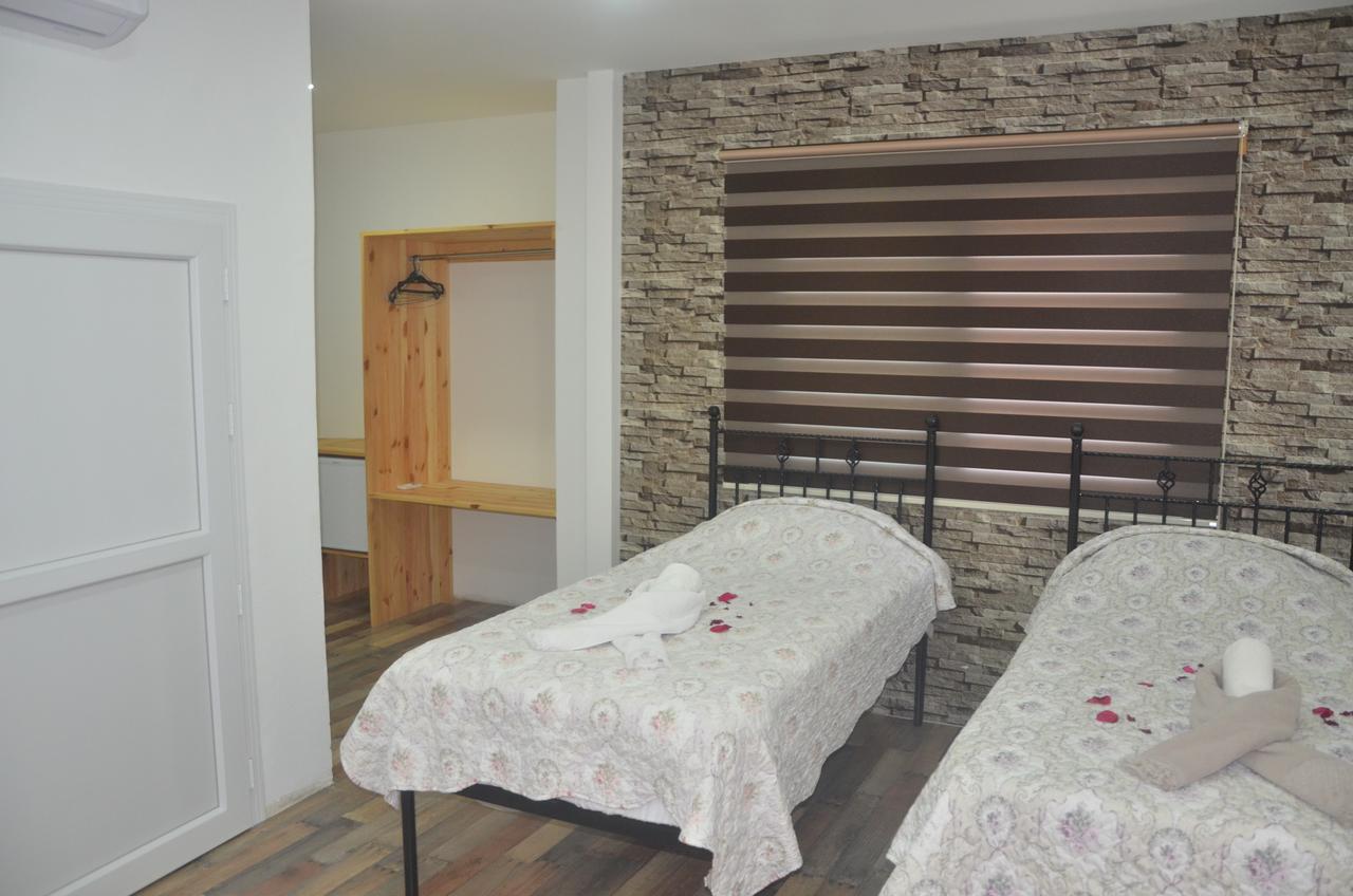 Sun Rays Hostel Kazaphani Екстериор снимка